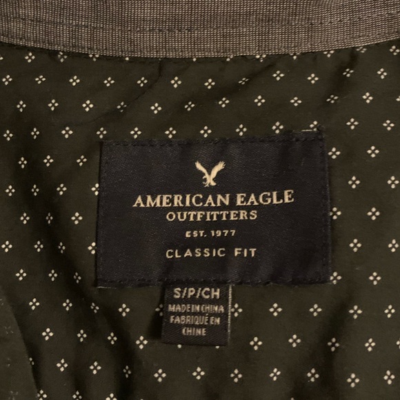 *3/$25* Long sleeve button down - Picture 3 of 4